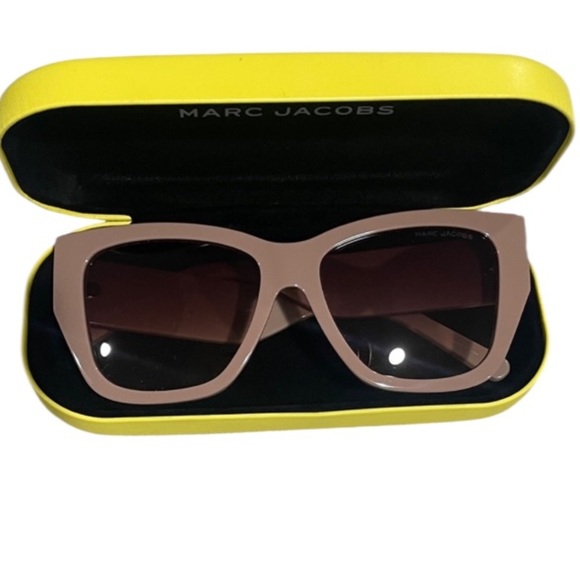 Marc Jacobs Accessories - 6002. Marc Jacobs Tan Sunglasses